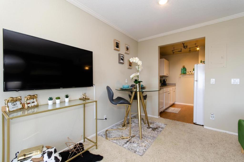 Apartmán Gucci Mickey And Maxico Lofts Free Parking And Wifi Los Angeles Exteriér fotografie