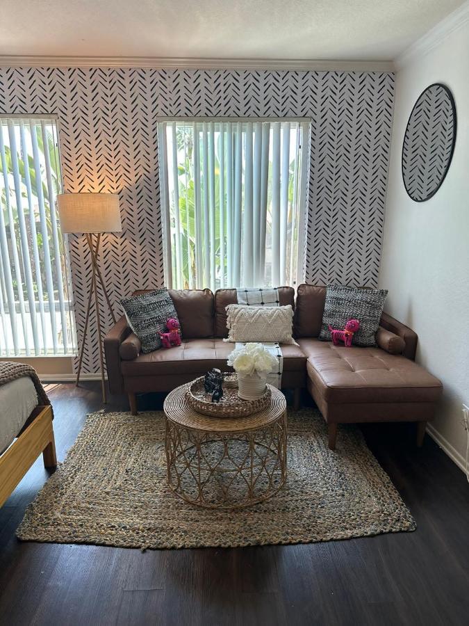 Apartmán Gucci Mickey And Maxico Lofts Free Parking And Wifi Los Angeles Exteriér fotografie